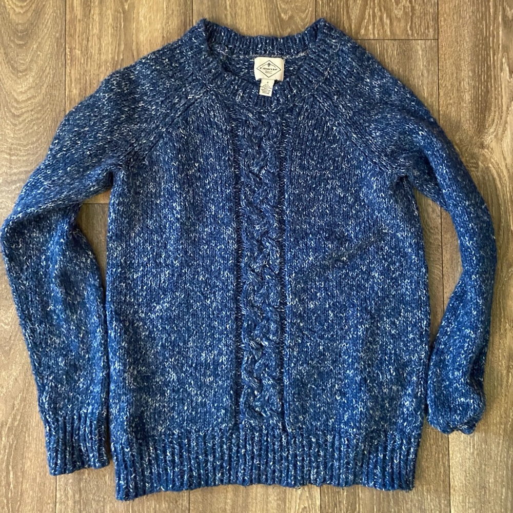 St. John’s Bay pullover crew neck knit sweater - size small, blue and white